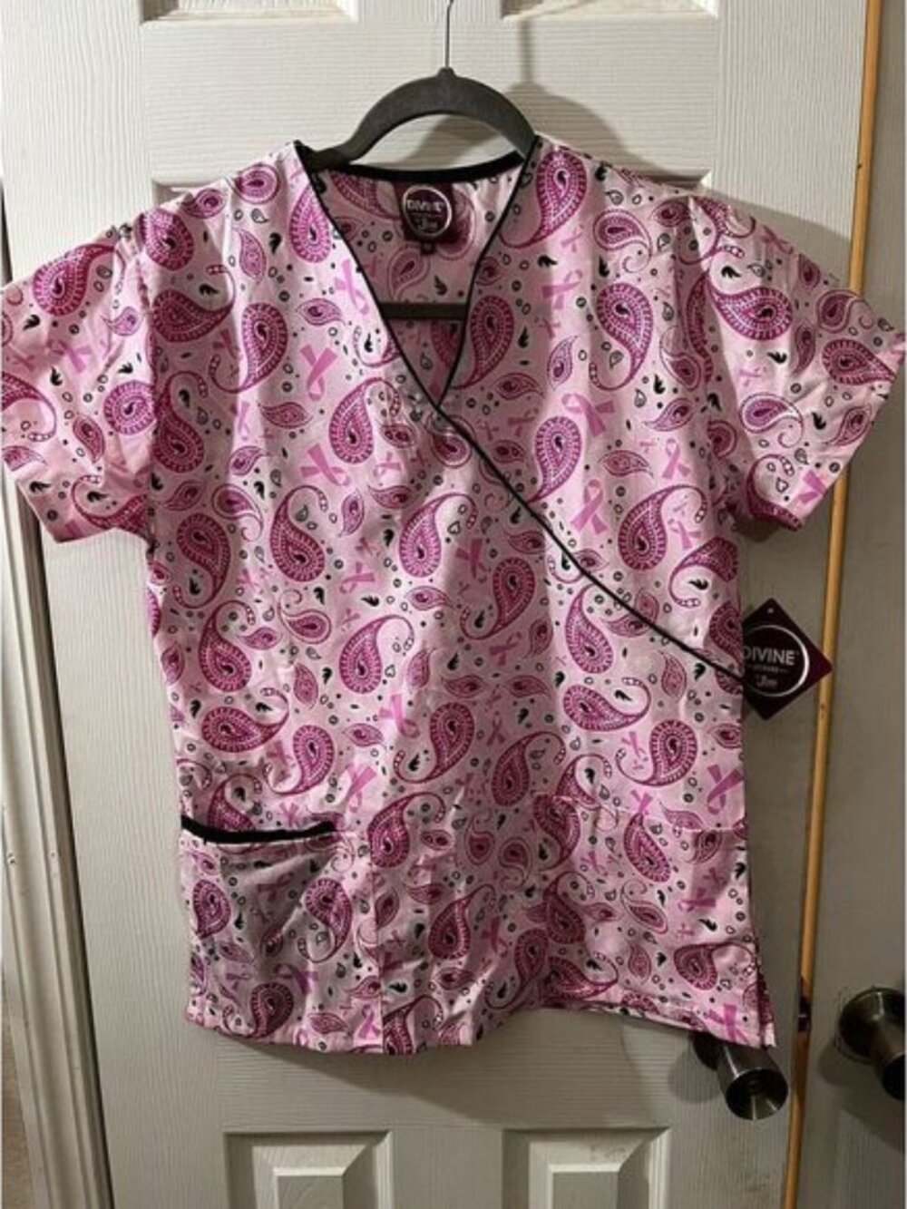 Divine Scrubs By JDM Size XS NWT Breast Cancer‎